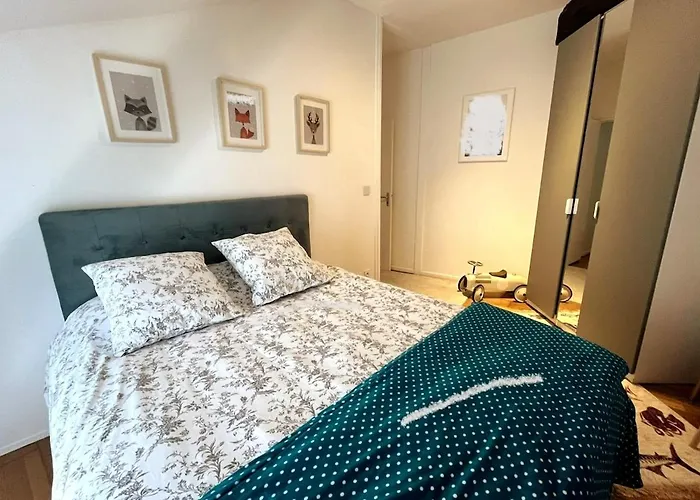 Semesterbostad Maison Marie Charme & Confort A Centre *